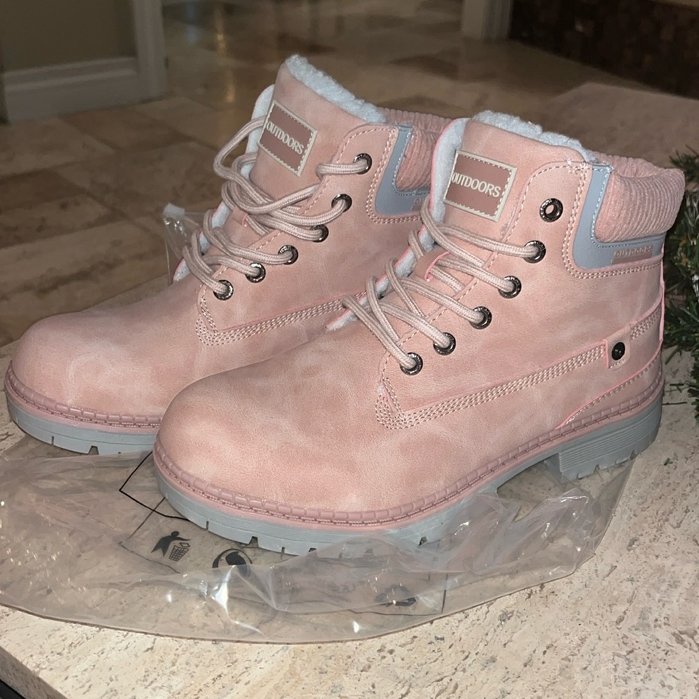 women’s size euro 38 outdoors boot